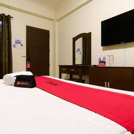 Reddoorz Plus Near Mendoza Park Puerto Princesa Zewnętrze zdjęcie