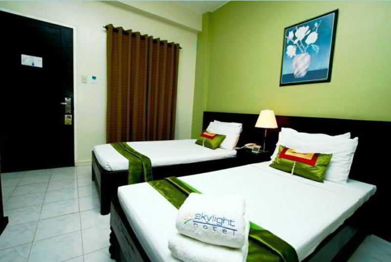 Reddoorz Plus Near Mendoza Park Puerto Princesa Zewnętrze zdjęcie