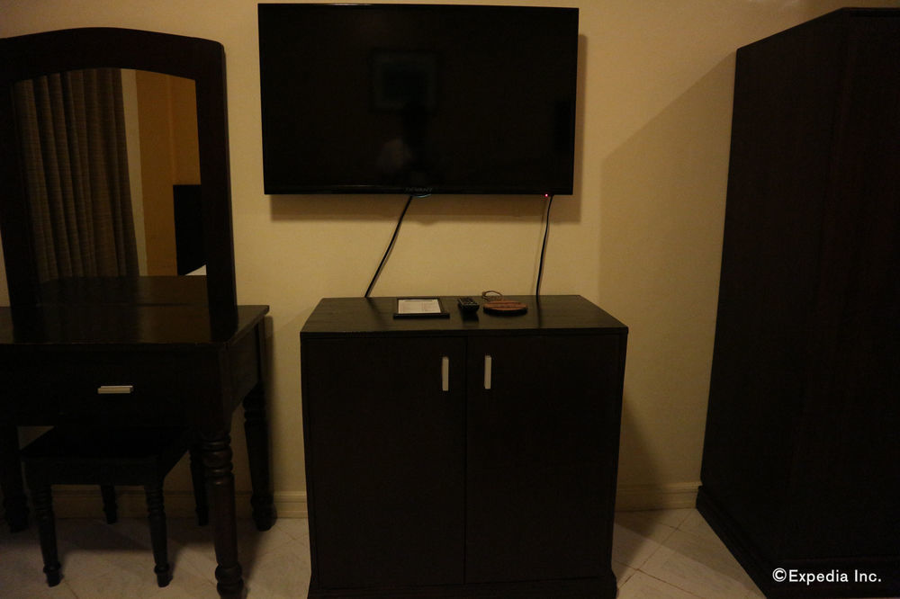 Reddoorz Plus Near Mendoza Park Puerto Princesa Zewnętrze zdjęcie