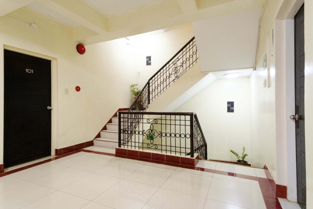Reddoorz Plus Near Mendoza Park Puerto Princesa Zewnętrze zdjęcie