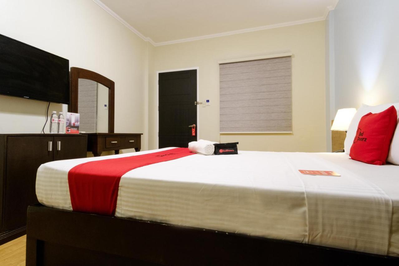 Reddoorz Plus Near Mendoza Park Puerto Princesa Zewnętrze zdjęcie