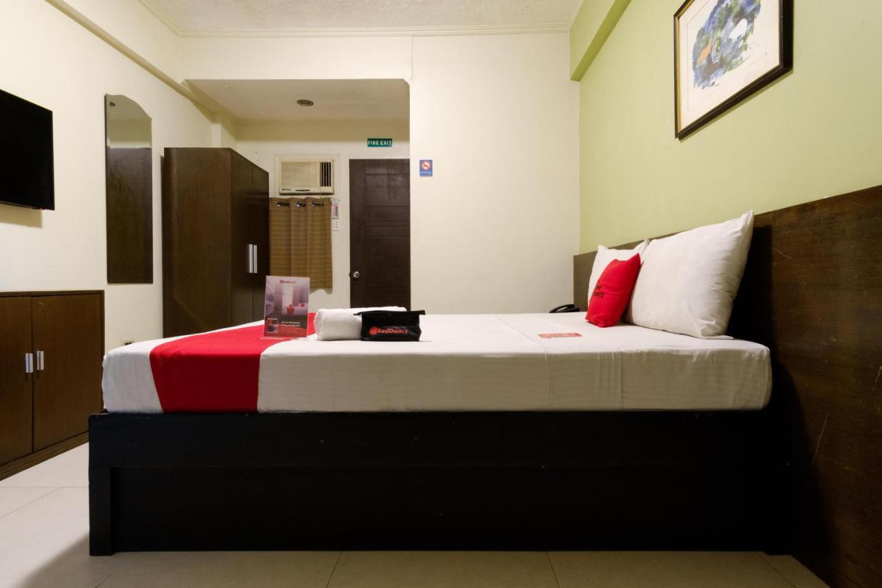 Reddoorz Plus Near Mendoza Park Puerto Princesa Zewnętrze zdjęcie